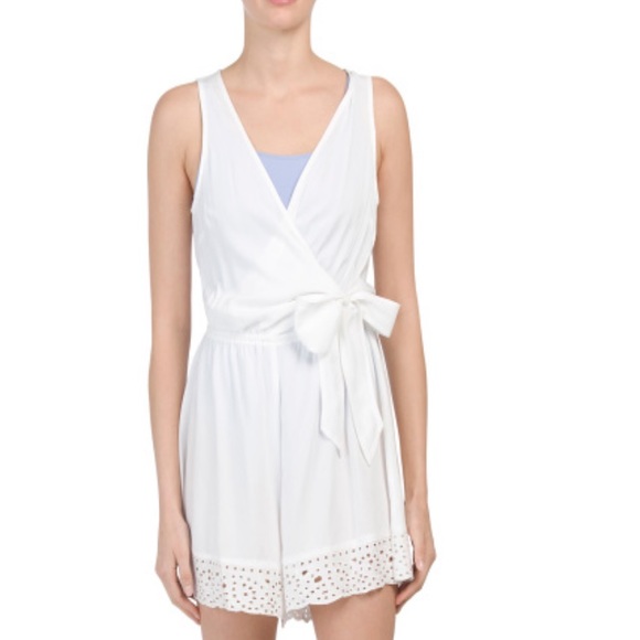 La Blanca Pants - New La Blanca Eyelet Romper Size M